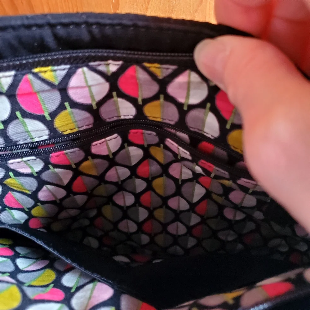 Vera Bradley Black Nylon Double Zip Mailbag - Picture 6 of 14